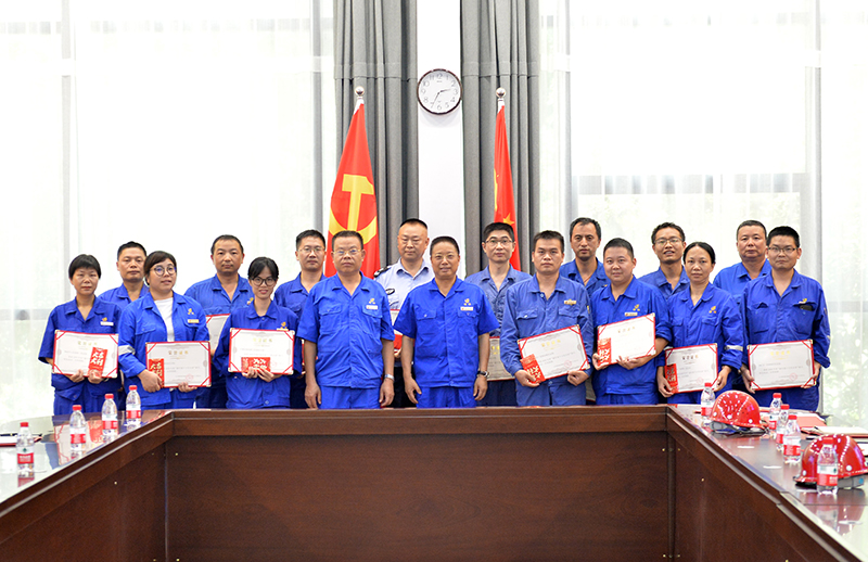 1594868353960112.jpg 黨群3.jpg